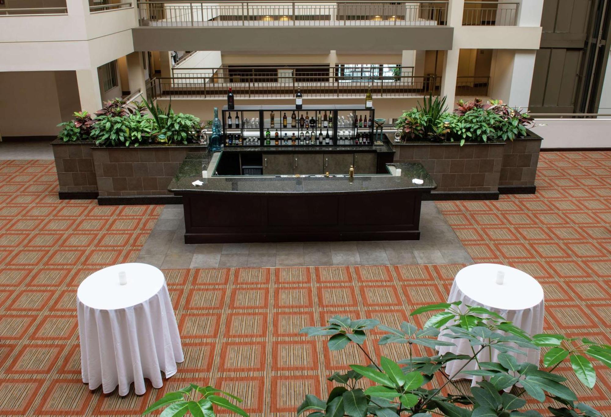 Doubletree Suites By Hilton Hotel Philadelphia West Plymouth Meeting Extérieur photo